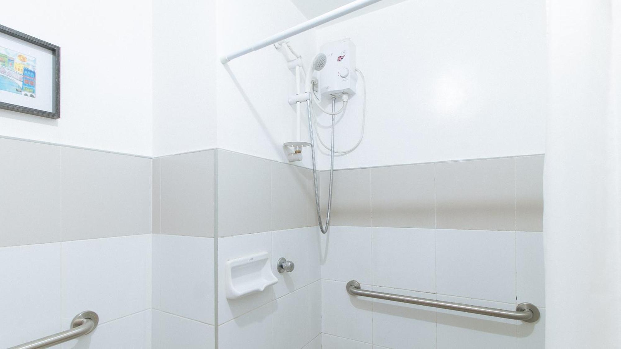 Reddoorz @ Melbourne Suites Makati Makati City Екстериор снимка