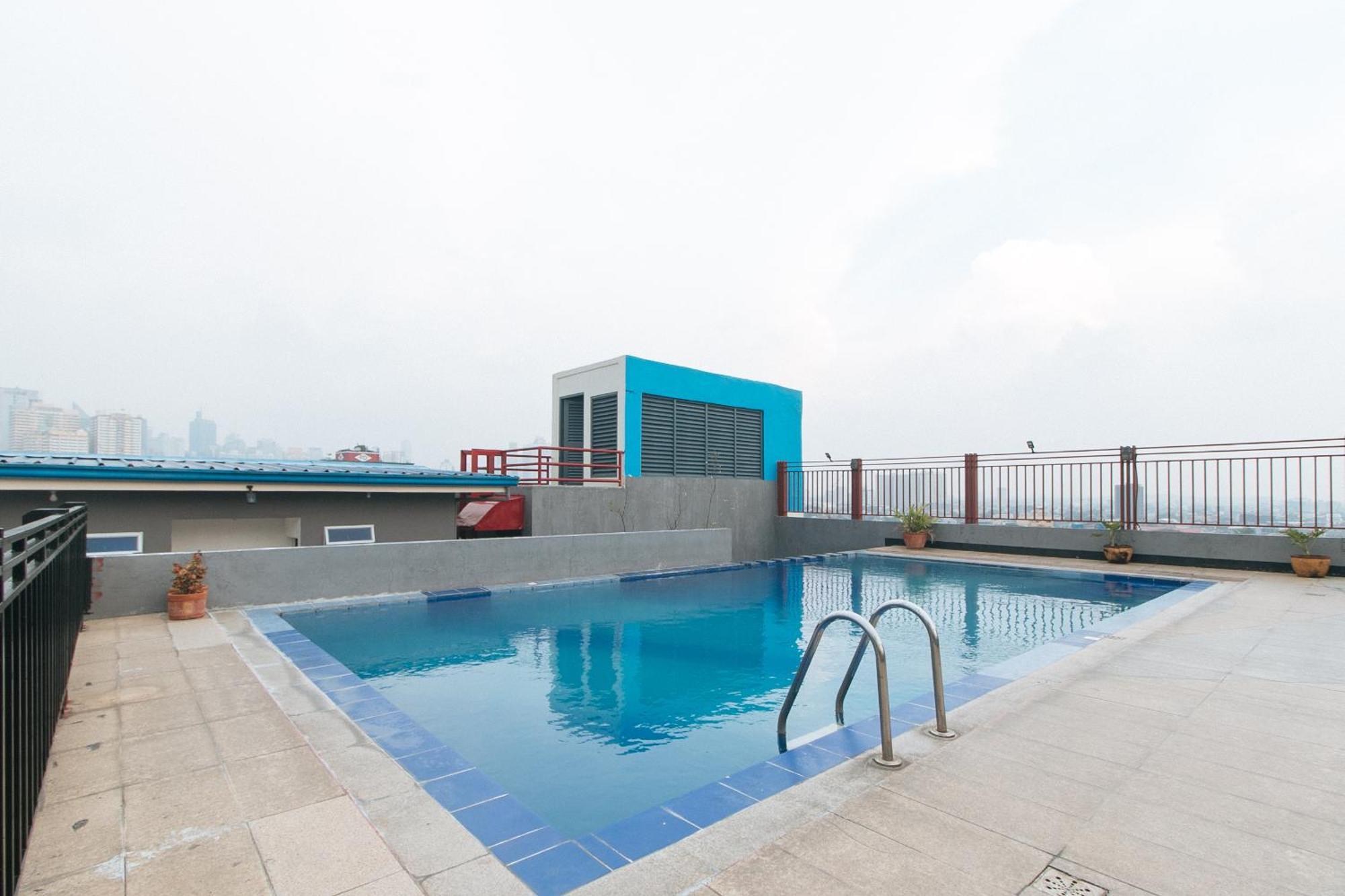 Reddoorz @ Melbourne Suites Makati Makati City Екстериор снимка