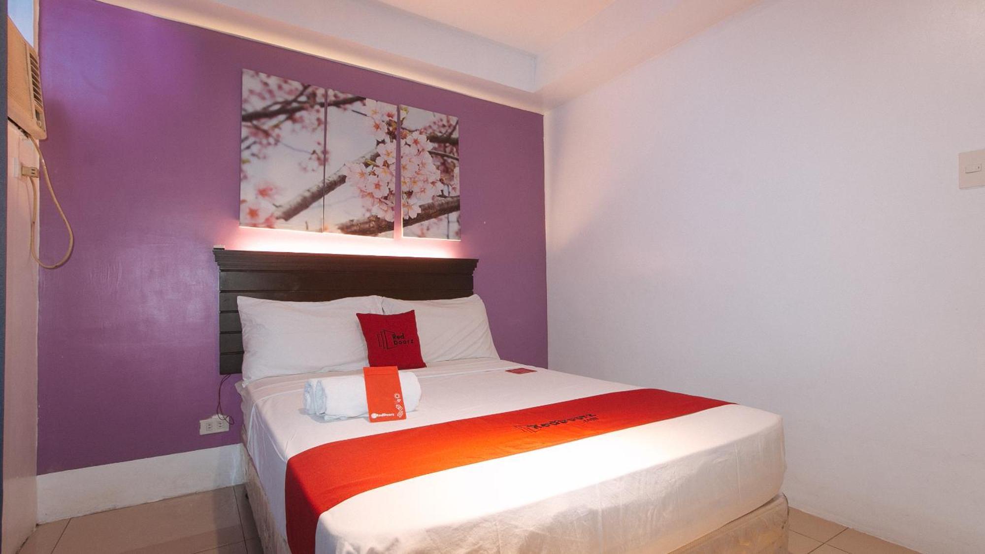 Reddoorz @ Melbourne Suites Makati Makati City Екстериор снимка